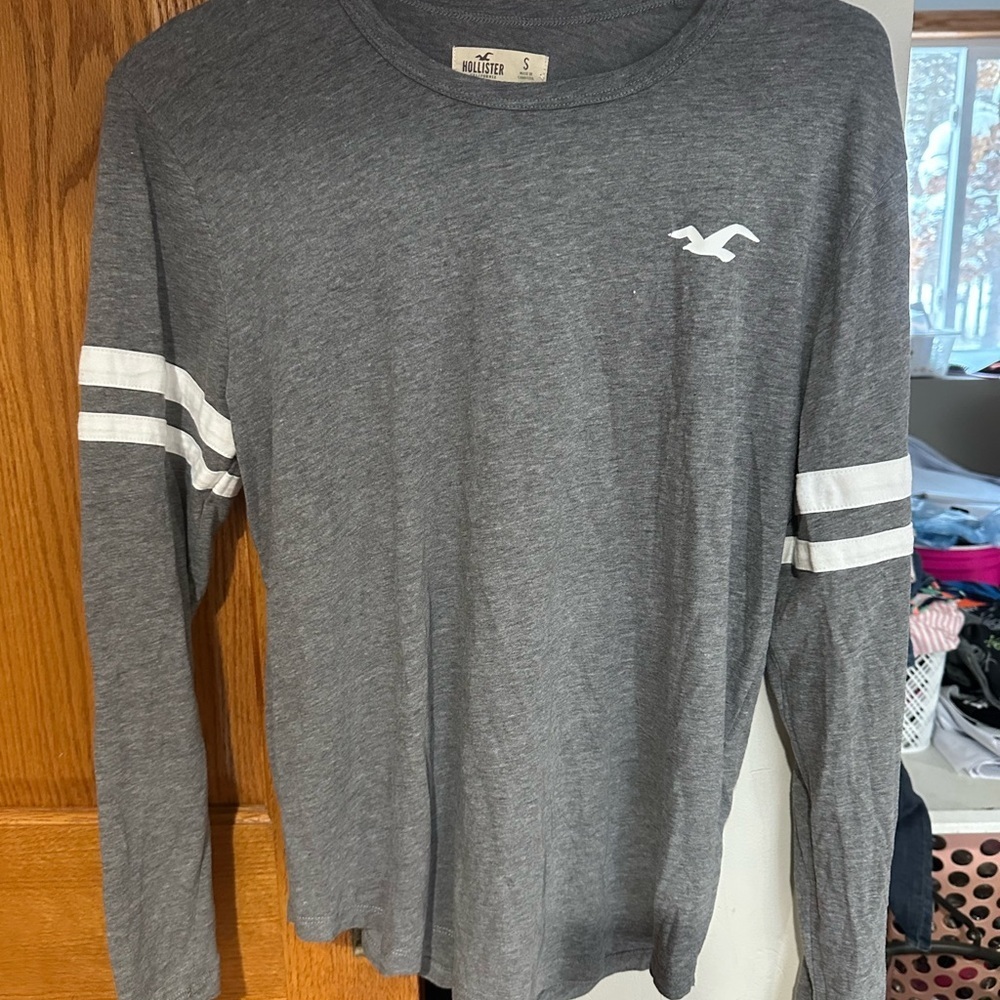 Hollister Gray Long Sleeve Tee with White Stripes